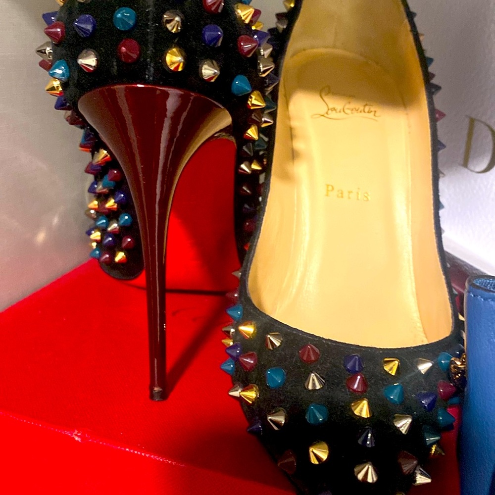 A beautiful shoes are to high for me , I wore a few times only I have the box - Picture 1 of 1
